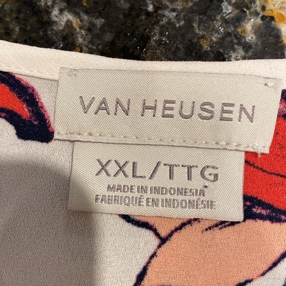 Z women's Van Heusen casual floral short sleeve plus size top XXL - Picture 3 of 4